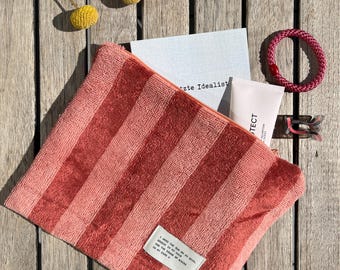 Make-uptasje "TOSKANA", etui met rits, natte tas, toilettas van badstof met terracotta roze strepen