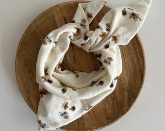 Écharpe en mousseline « Carmelita » à nouer bébé enfant écharpe triangulaire foulard double épaisseur blanc caramel