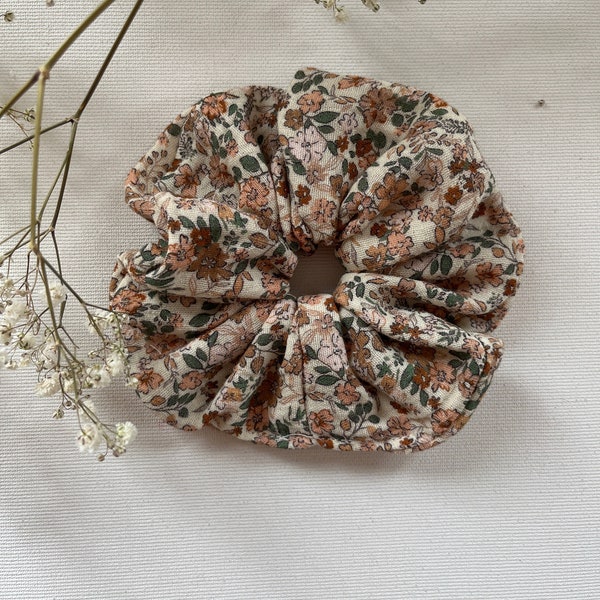 Scrunchie, Haargummi, Zopfgummi aus Musselin floral