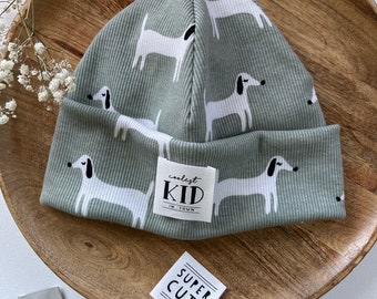 Hipster beanie muts “doggie” gemaakt van geribbelde jersey met/zonder groen label