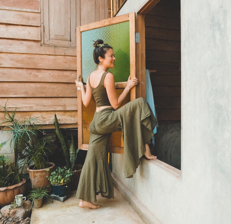 Gauze Bells in OLIVE // 100% Cotton Gauze Breathable Yoga Dance Play Pants // Enjoy the feeling of your expression Olive