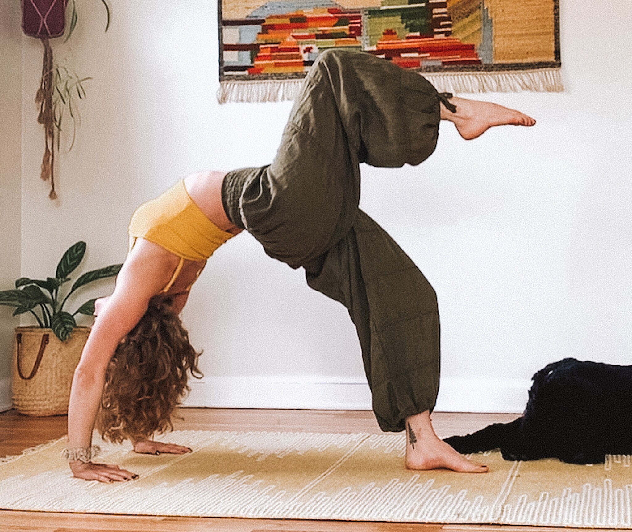 Natural Yoga Pants in OLIVE // Flexible 