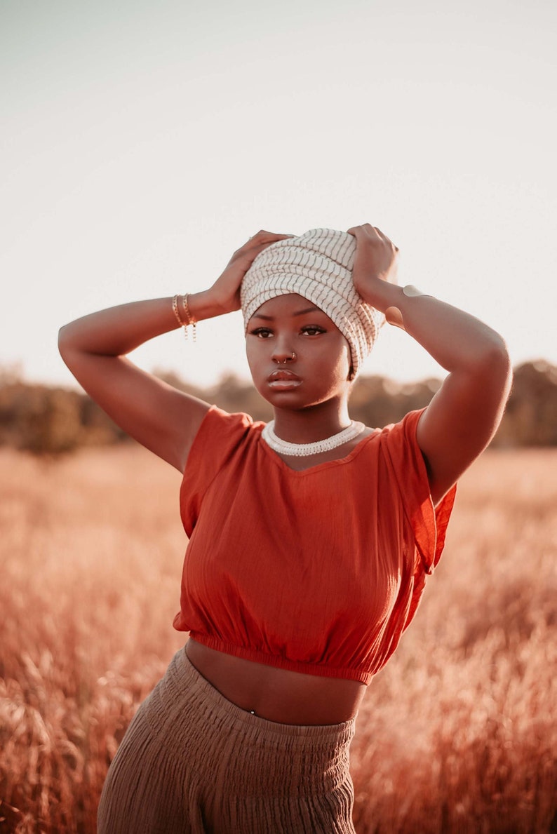 Frida Top // Cotton Natural Breathable Capped Crop // Confidently Feminine image 1