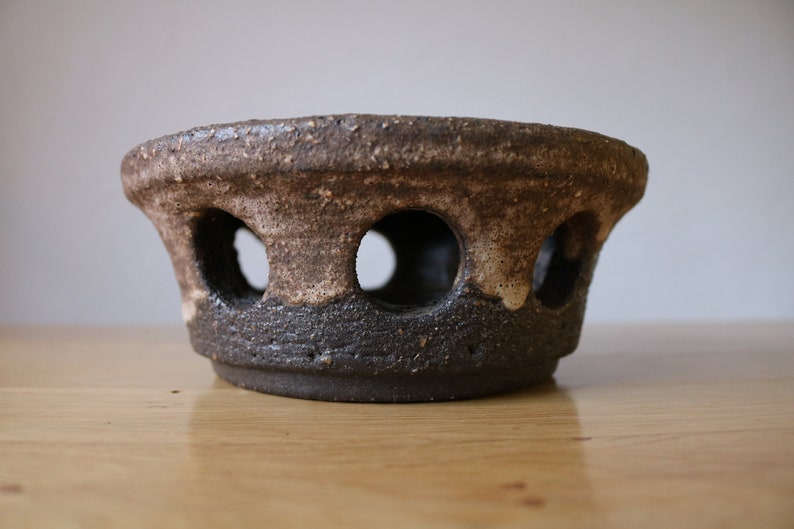 Workshop ceramicsstudio ceramics tea-warmer roastter 70s from brown stoneware brutalist design