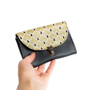 Lucie woman wallet satchel satchel imitation black leather and geometric gold printed fabric image 4