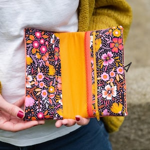 Portefeuille femme compagnon Frida simili cuir rose corail tissu imprimé fleurs