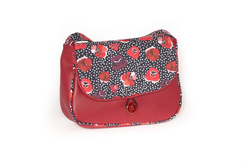 REVERSIBLE Poppy women's shoulder bag in burgundy red imitation leather and poppy and polka dot printed fabric image 3