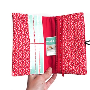 Portefeuille femme compagnon simili cuir rouge vif tissu imprimé rouge géométrique