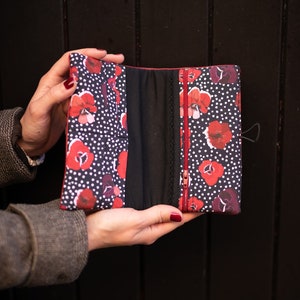 Portefeuille femme compagnon simili cuir Poppy rouge bordeaux tissu imprimé coquelicots et pois