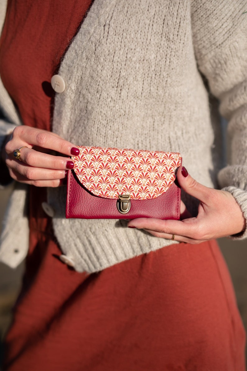 Women's coin purse attaches retro Sarah satchel in burgundy red imitation leather and geometric printed fabric image 7