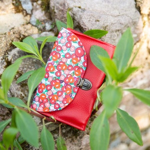 Porte monnaie femme attache cartable simili cuir rouge et tissu imprimé rouge cerises