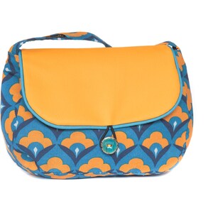 REVERSIBLE Paola women's shoulder bag in mustard yellow imitation leather and retro mustard yellow and turquoise printed fabric image 4