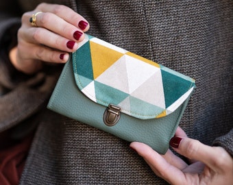 Women's wallet satchel retro Sidonia imitation green leather and fabric printed linen and mustard triangles