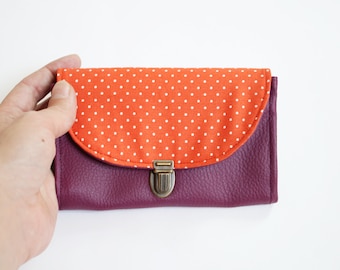 Woman's coin holder attaches faux bag purple leather and fabric printed orange polka dots