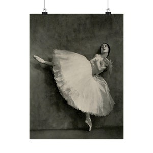 Vintage Ballet Dancer Art Print: Early 20th Century Inspired Decor