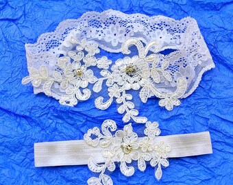 Bridal Ivory Wedding Toss & Keep Garter Set