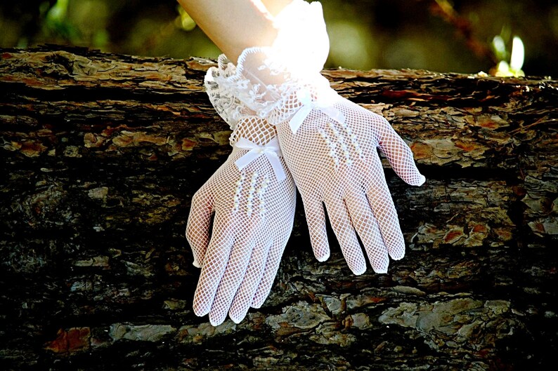 White Lace Gloves, Bride Gloves, Net Gloves, Bridal Gloves Ivory