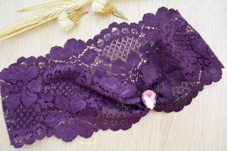 Lace Garter Toss Crystal Accessories Wedding Garter Keep Wedding Garter Purple Lace /& Violet Rhinestone For Brides Purple Garter Belt