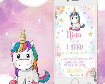 Puede incluir: Una invitación digital para una fiesta de primer cumpleaños con un unicornio de dibujos animados con una melena y cola de arcoíris. La invitación es para el primer cumpleaños de Nina, el 12 de septiembre a las 18:00. La fiesta se celebrará en Sparkling Stone, ubicado en Casati 211 Arcore. Confirma tu asistencia antes del 15 de agosto.