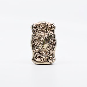 1908 Highly Stylized Floral Repoussé Art Nouveau Vesta Case Match Safe