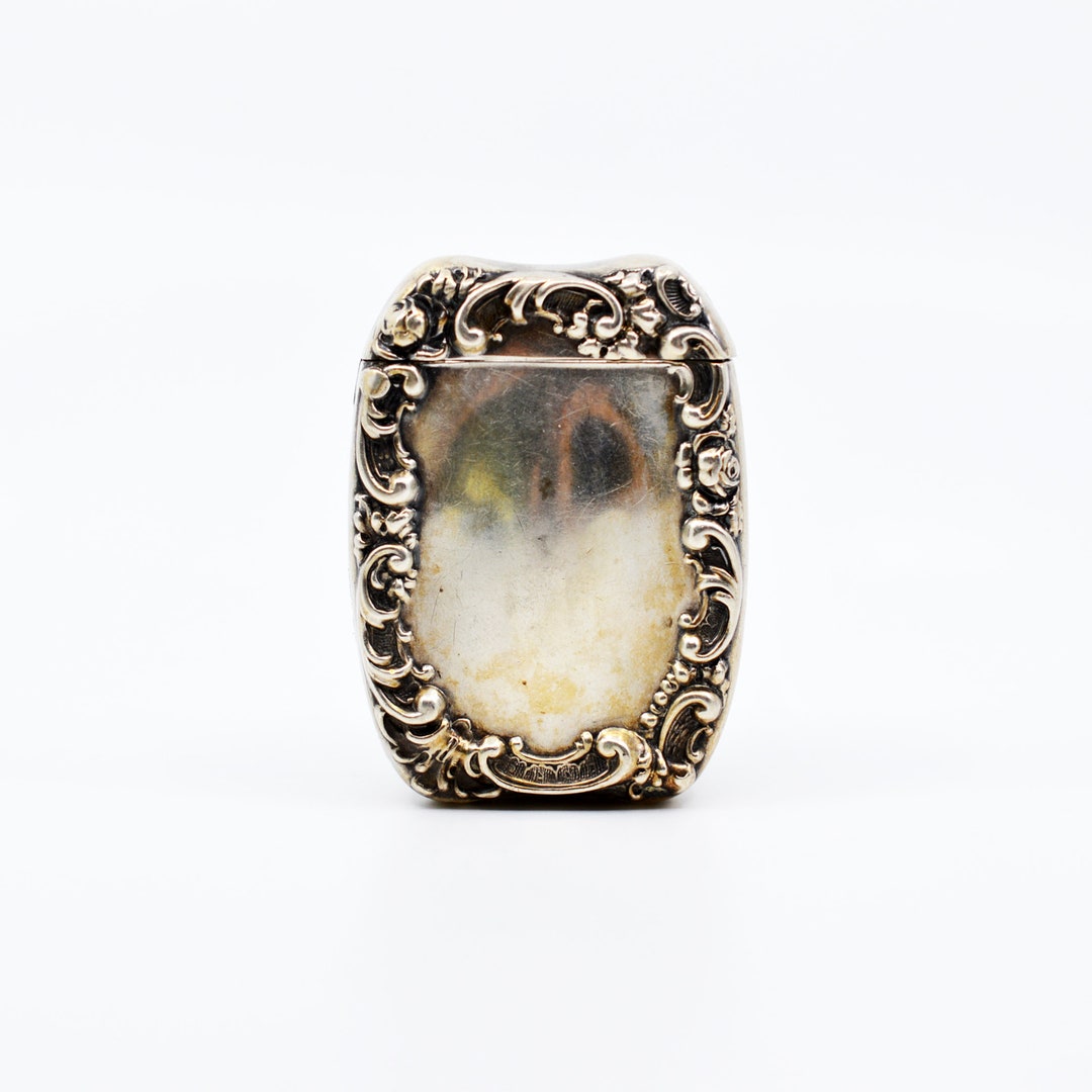 19th Century Victorian Sterling Silver Floral Repoussé Vesta Case Match ...