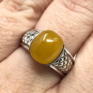 Yellow Jade Cabochon Solitaire Ring Size 9/Sterling Silver/Vintage Jade Ring/Estate Jade/Jade Jewelry/Genuine Jade/Jade Ring For Women