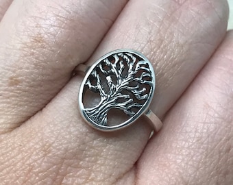 Sterling Silver Tree of Life Ring/Size 8/Nature Ring/Rooted/Family Tree Ring/Tree Ring/Pagan Ring/Vintage Tree of Life Ring For Women