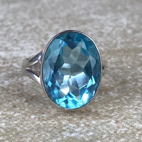 Swiss Blue CZ Ring Size 7/Oval Cut Solitaire 8.7c… - image 3