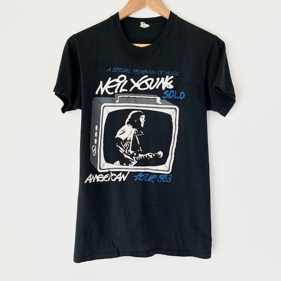 1983 Neil Young Vintage Tour Band Rock Tee Shirt 8