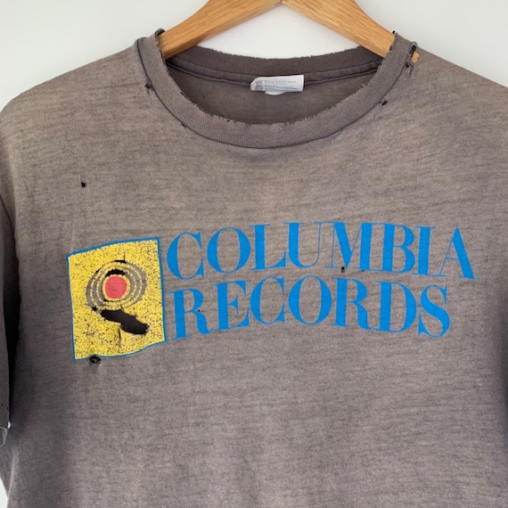 beige jordan shirt
