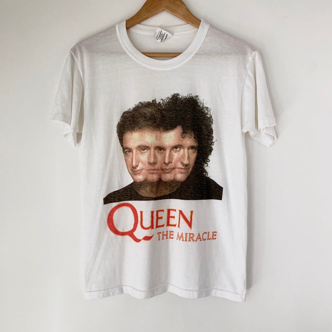 1989 QUEEN ミラクル ヴィンテージ ツアー バンド ロック シャツ 1989 QUEEN ミラクル ヴィンテージ ツアー バンド ロック シャツ