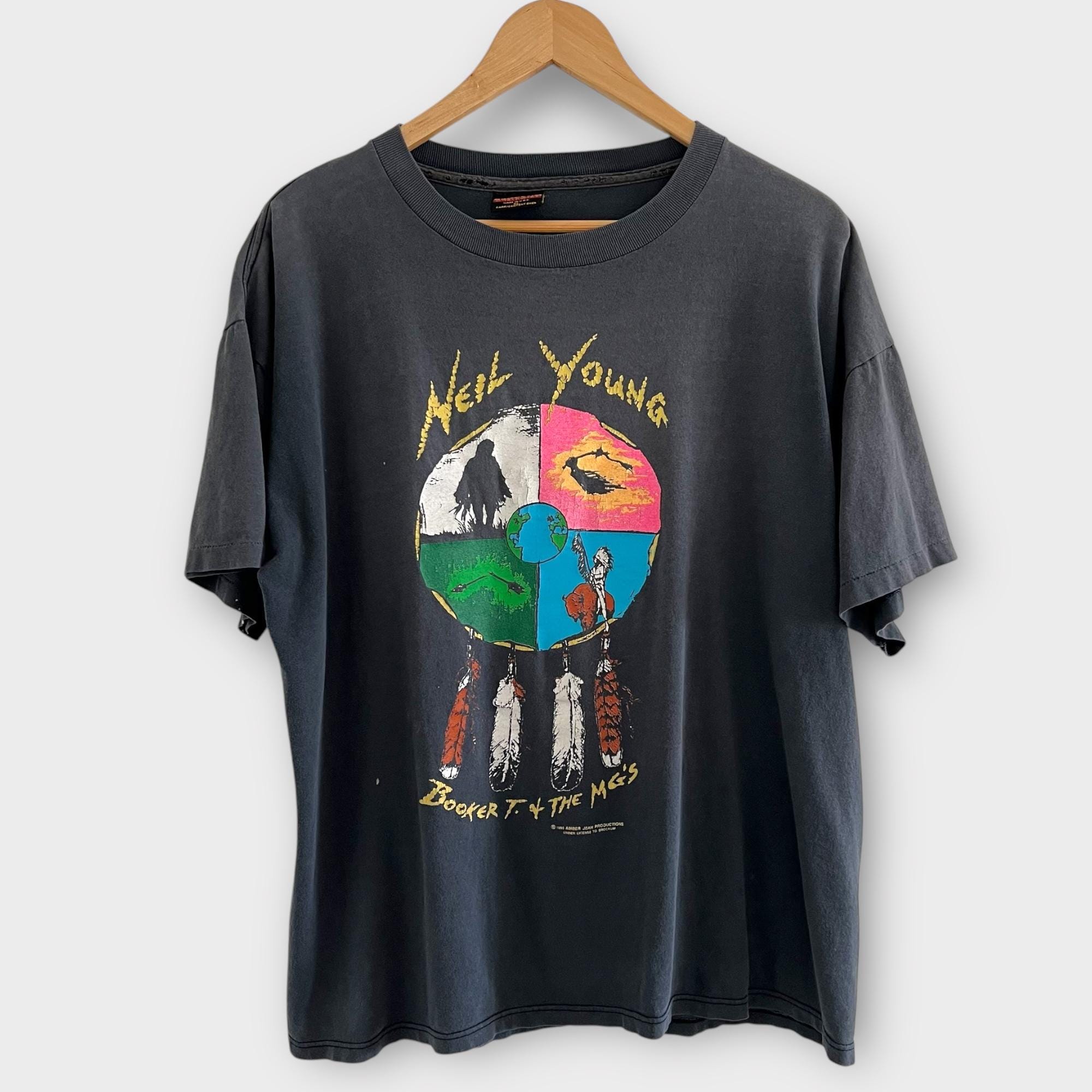 レア Neil Young Foo Fighters イベントシャツ FOO FIGHTERS（フー・ファイターズ）Tシャツ＆グッズ！ 2025年10