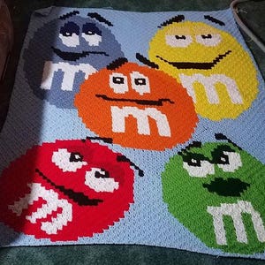 M&M Corner to Corner Crochet Graphghan