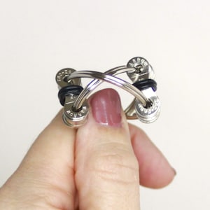 Key Ring Fidget Toy - FREE SHIPPING - Sensory Toy - Fidget Toy - Stress Relief - Spinner Toy - Fidget Spinner - Anxiety Toy - Gift