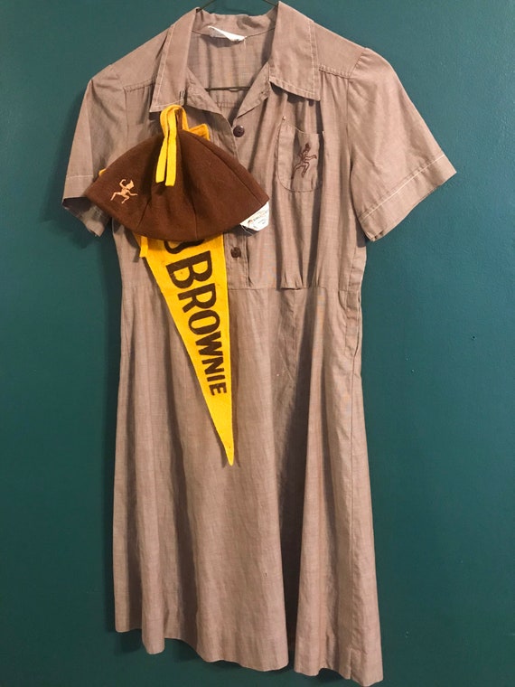 Vintage Brownie uniform