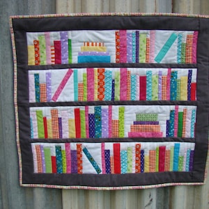 PAPER Bookends Mini Quilt Pattern by Slice of Pi Quilts [Library bookshelf with books quilt pattern]