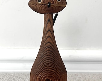 Figura de gato Cryptomeria de madera vintage MCM, fabricada en Japón, de 5 pulgadas.