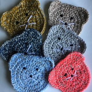 Set of 6 crocheted cat coasters