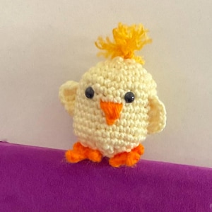 Crocheted Chick: Small Amigurumi Easter Decor