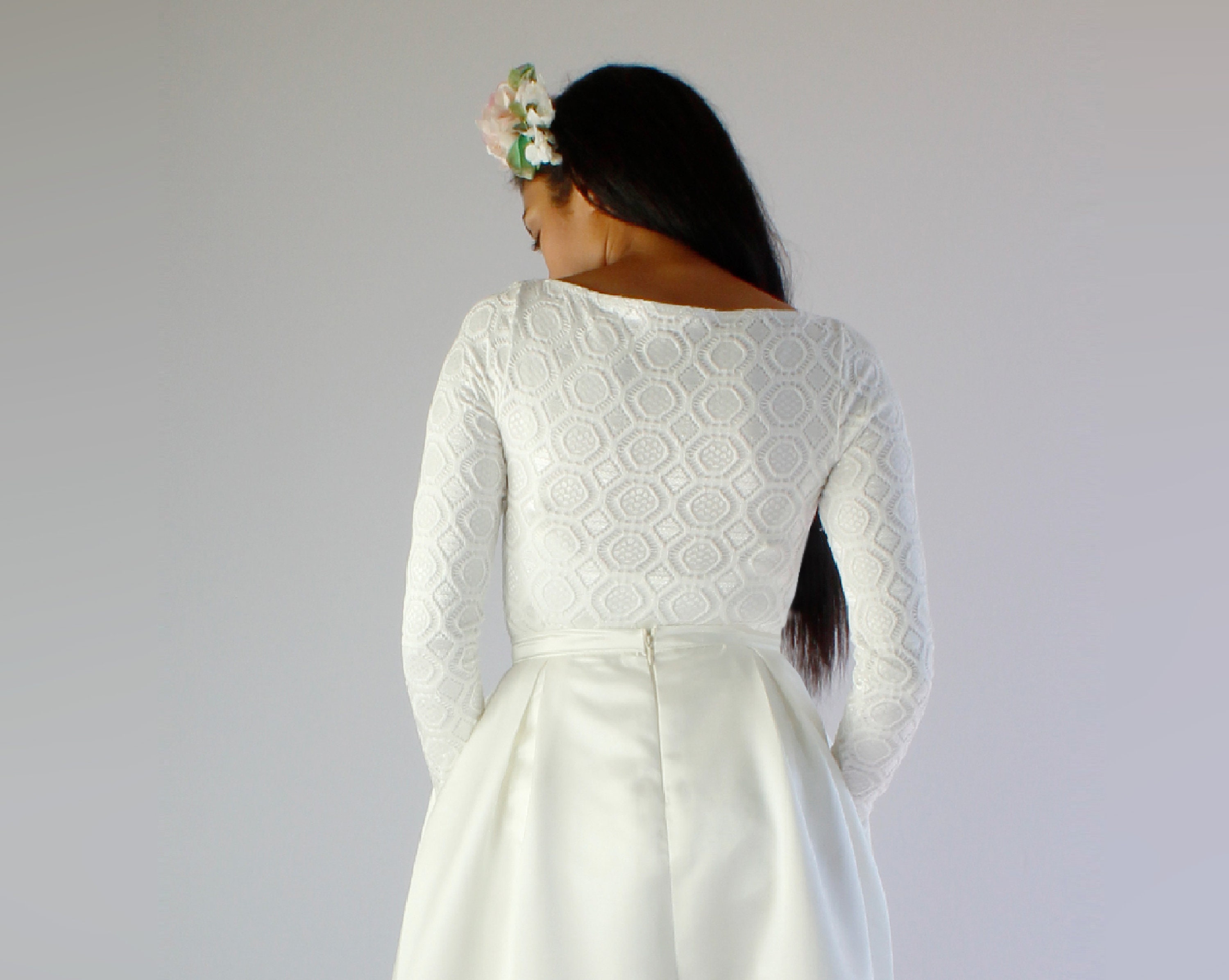 Simple two pieces wedding dress composed by a lace bridal bodysuit