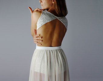 Casual wedding dress composed by a bridal jumpsuit and a tulle skirt, two pieces wedding dress for elopement, for reception, simple wedding