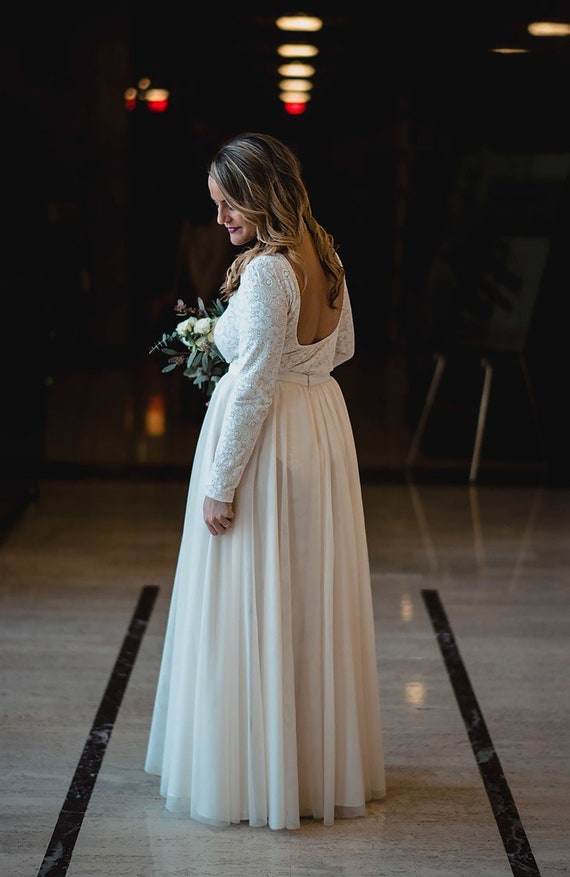 Plus Size Wedding Dress: Bridal Bodysuit With Open Back and Long Sleeves  Long Tulle Skirt Simple and Elegant for Garden Wedding or Boho -  Canada