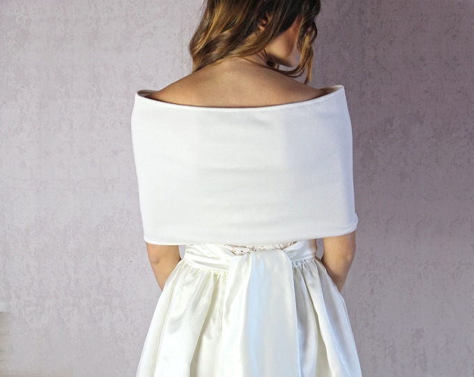 Woolish cape