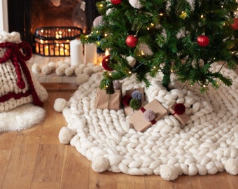 Giant Knitted Christmas Tree Skirt - Christmas Home Decor - FREE UK Shipping