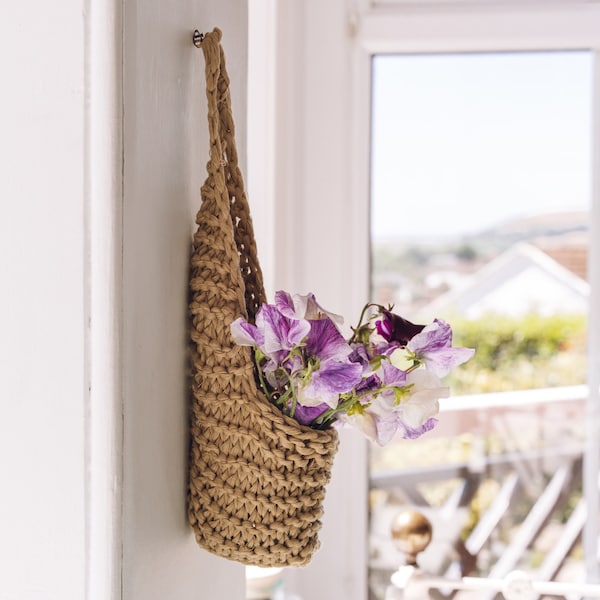 Knit Kit - 'You Grow Girl' Plant Pot Holders | Hanging planter knitting kit