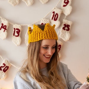 Christmas Crown Super Chunky Knitted Mustard Crown Perfect for children, dogs or adults FREE UK Delivery image 5