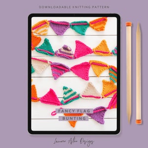 Knitting Pattern - Fancy Flag Bunting | Flag garland bunting downloadable knitting pattern