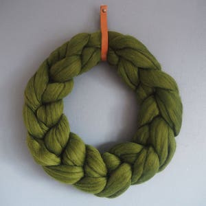 Chunky Knit Christmas Wreath image 5