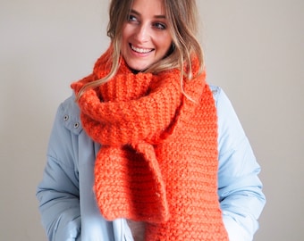 Beginners knit kit - knit your own super chunky scarf or snood - chunky knitting kit