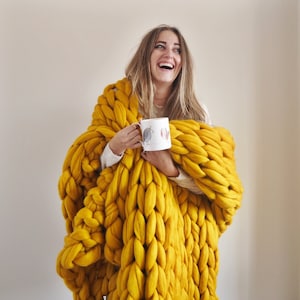 Mustard Yellow Chunky knit blanket yellow giant knit blanket super chunky knitted throw extreme knit blanket, merino wool throw blanket image 5